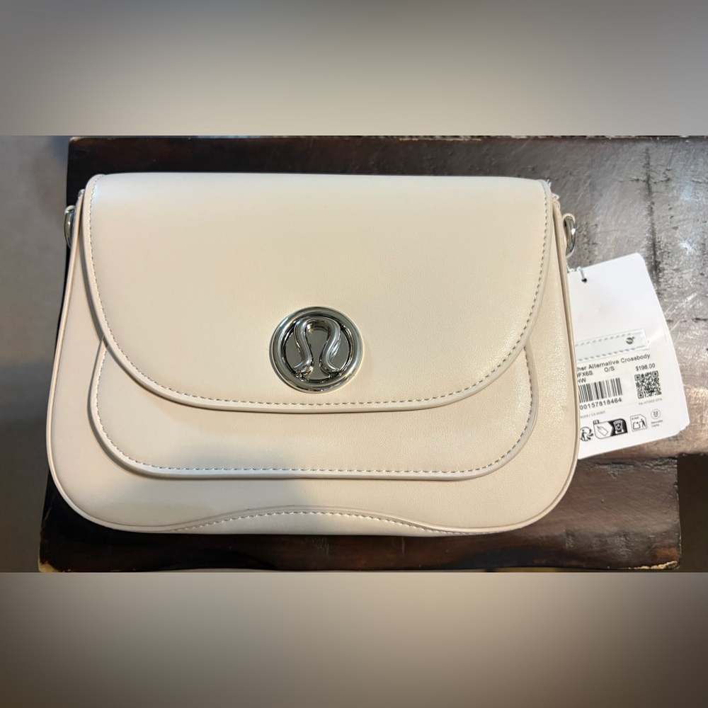 NWT: Lululemon Athletica Leather Alternative Crossbody Bag - color Cashew - Picture 7 of 7